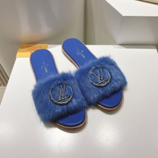 Louis Vuitton Slippers